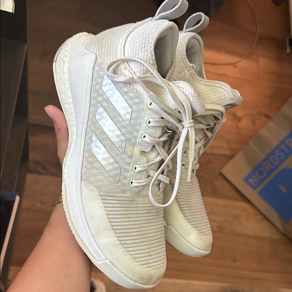 Adidas Crazyflight Mid Women’s VB shoe